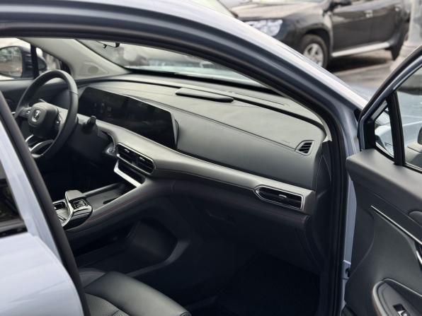 Changan UNI-T I с пробегом 2023 года, цена 2 075 000 рублей, 31221 км, внедорожник, Автокод Объявления