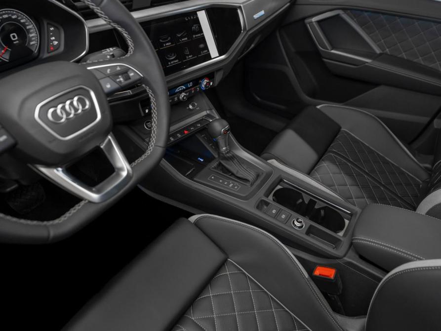 Audi Q3 II (F3) Москва  - изображение 15