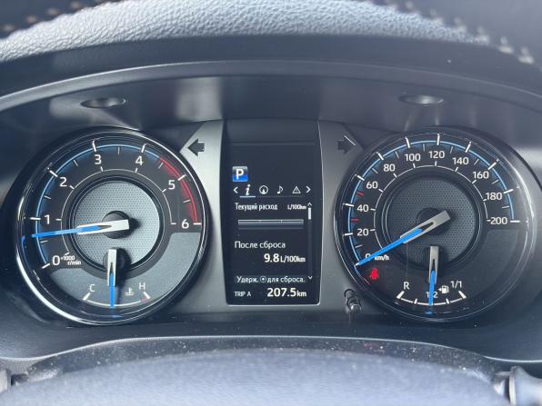 Toyota Hilux VIII Рестайлинг 2 с пробегом 2020 года, цена 4 500 000 рублей, 253846 км, offers.body_type.unknown, Автокод Объявления