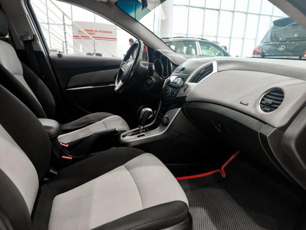 Chevrolet Cruze I Рестайлинг с пробегом 2014 года, цена 580 000 рублей, 300133 км, седан, Автокод Объявления
