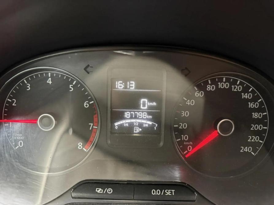 Volkswagen Polo V Рестайлинг Набережные Челны  - изображение 9