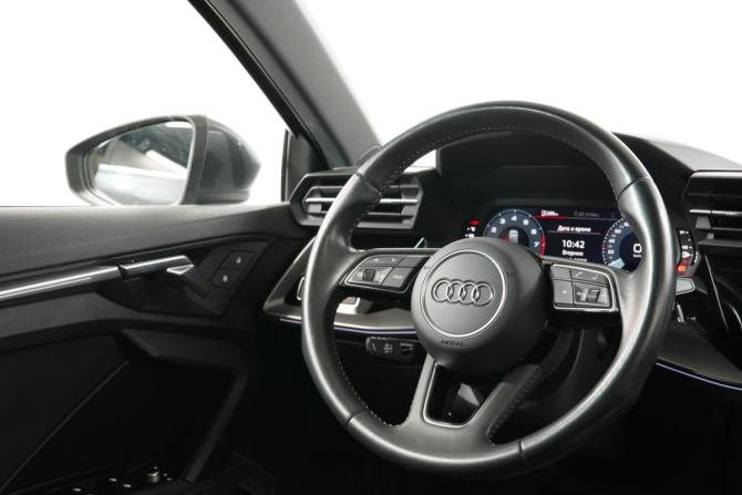 Audi A3 IV (8Y) с пробегом 2021 года, цена 2 950 000 рублей, 54000 км, хэтчбек, Автокод Объявления