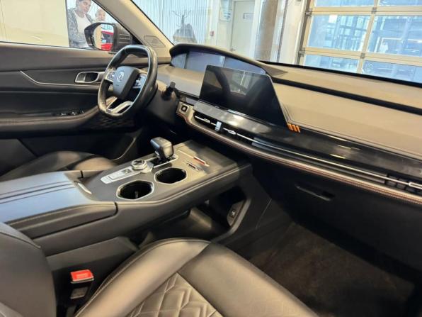 Changan UNI-K с пробегом 2023 года, цена 2 240 000 рублей, 83680 км, внедорожник, Автокод Объявления