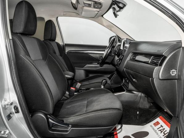 Mitsubishi Outlander III Рестайлинг 3 с пробегом 2018 года, цена 1 880 500 рублей, 161571 км, внедорожник, Автокод Объявления