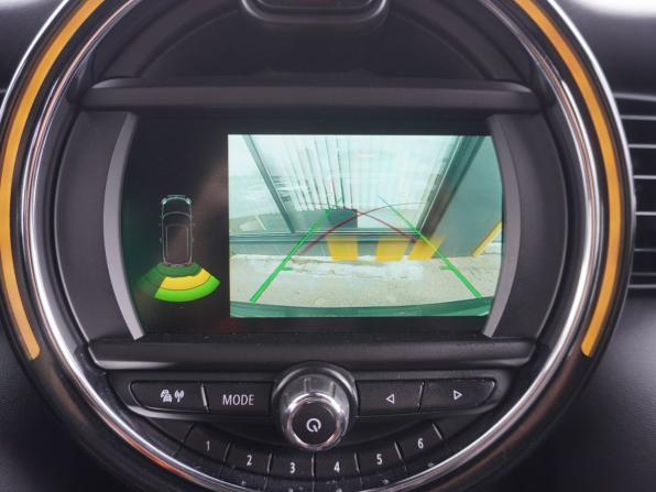 Mini Hatch III (F55/F56) Рестайлинг с пробегом 2021 года, цена 2 050 000 рублей, 172854 км, хэтчбек, Автокод Объявления
