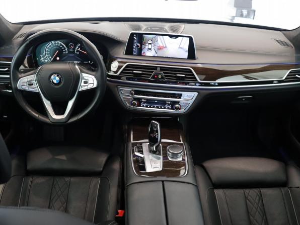 BMW 7 серии VI (G11/G12) с пробегом 2016 года, цена 3 900 000 рублей, 92075 км, седан, Автокод Объявления