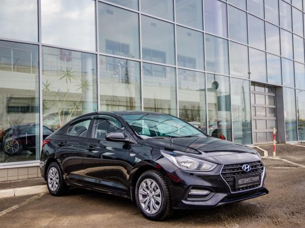Hyundai Solaris II с пробегом 2017 года, цена 958 000 рублей, 203505 км, седан, Автокод Объявления