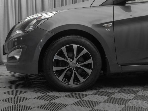 Hyundai Solaris I Рестайлинг с пробегом 2016 года, цена 980 000 рублей, 197384 км, хэтчбек, Автокод Объявления