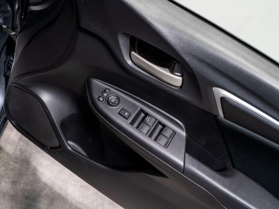 Honda Fit III Рестайлинг Чита  - изображение 15