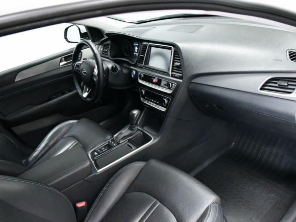 Hyundai Sonata VII (LF) Рестайлинг с пробегом 2017 года, цена 1 787 000 рублей, 139501 км, седан, Автокод Объявления