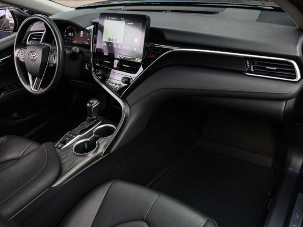Toyota Camry VIII (XV70) Рестайлинг с пробегом 2022 года, цена 3 590 000 рублей, 46329 км, седан, Автокод Объявления