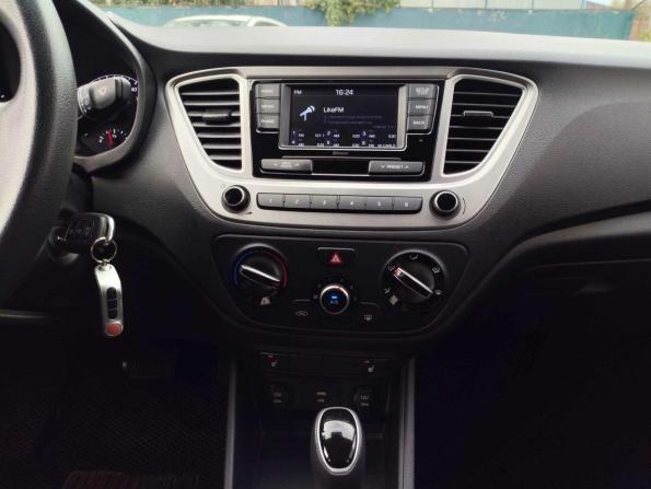 Hyundai Solaris II Рестайлинг с пробегом 2020 года, цена 1 450 000 рублей, 97603 км, седан, Автокод Объявления
