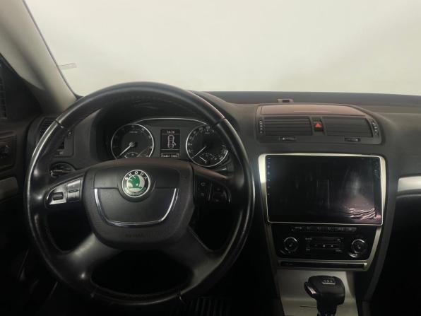 Skoda Octavia II (A5) Рестайлинг с пробегом 2011 года, цена 721 000 рублей, 256400 км, лифтбек, Автокод Объявления