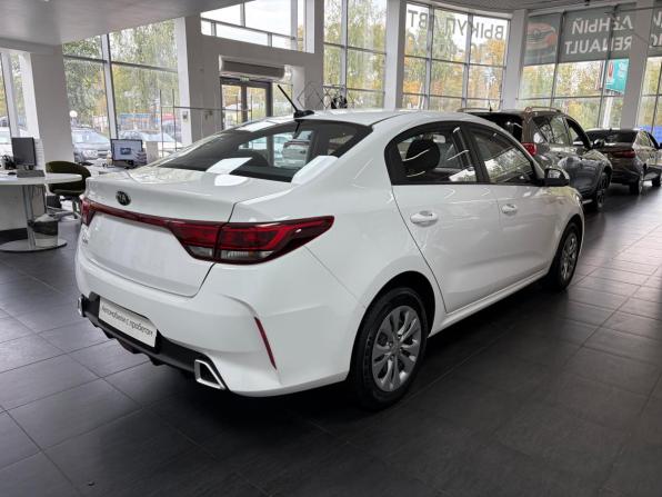 Kia Rio IV Рестайлинг с пробегом 2021 года, цена 1 398 000 рублей, 95465 км, седан, Автокод Объявления