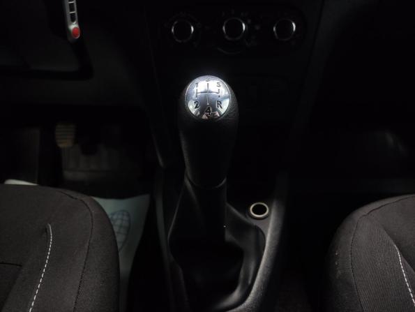 Renault Sandero II с пробегом 2015 года, цена 710 000 рублей, 102000 км, хэтчбек, Автокод Объявления