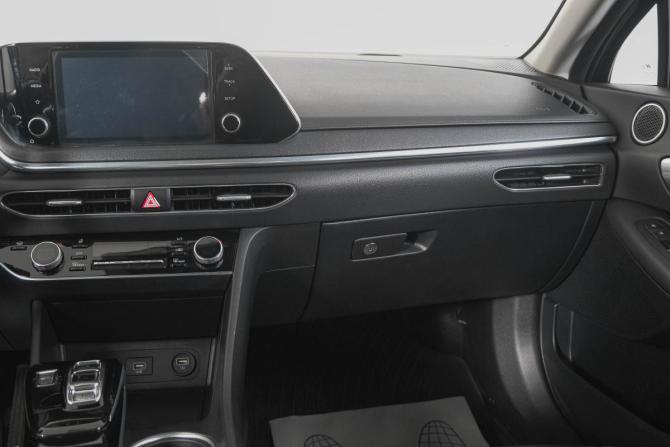 Hyundai Sonata VIII (DN8) с пробегом 2021 года, цена 2 099 000 рублей, 132000 км, седан, Автокод Объявления