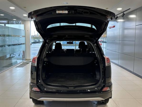 Toyota RAV4 IV (XA40) Рестайлинг с пробегом 2017 года, цена 2 177 000 рублей, 114011 км, внедорожник, Автокод Объявления