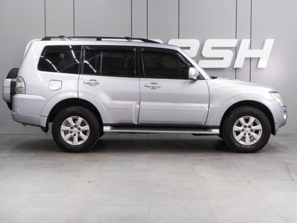 Mitsubishi Pajero IV Рестайлинг 1 с пробегом 2012 года, цена 1 949 000 рублей, 235817 км, внедорожник, Автокод Объявления