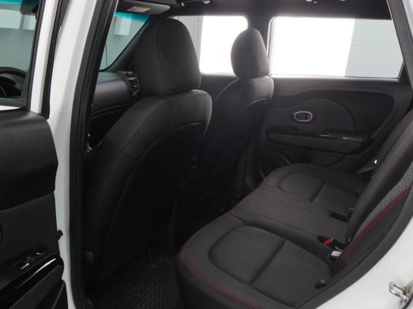 Kia Soul II Рестайлинг с пробегом 2018 года, цена 1 699 000 рублей, 140060 км, хэтчбек, Автокод Объявления