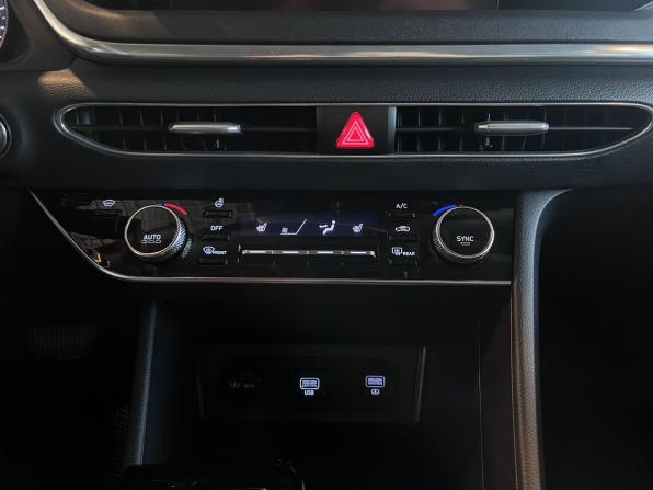 Hyundai Sonata VIII (DN8) с пробегом 2021 года, цена 2 591 000 рублей, 130617 км, седан, Автокод Объявления