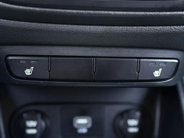 Hyundai Solaris II с пробегом 2019 года, цена 1 350 000 рублей, 85940 км, седан, Автокод Объявления