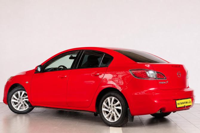 Mazda 3 II (BL) Рестайлинг с пробегом 2012 года, цена 1 099 000 рублей, 145000 км, седан, Автокод Объявления