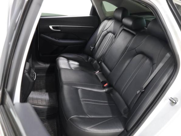Hyundai Sonata VIII (DN8) с пробегом 2021 года, цена 2 229 000 рублей, 132378 км, седан, Автокод Объявления