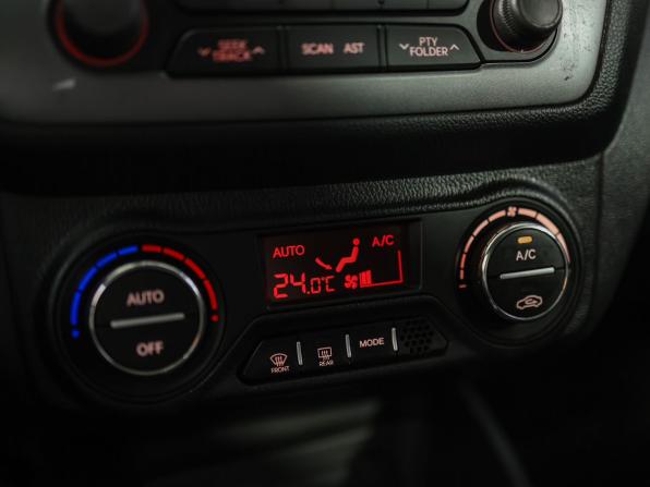Kia Rio III с пробегом 2013 года, цена 899 000 рублей, 148630 км, седан, Автокод Объявления