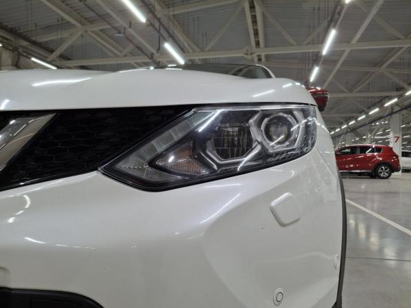 Nissan Qashqai II с пробегом 2017 года, цена 1 835 000 рублей, 98020 км, внедорожник, Автокод Объявления