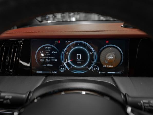 GAC Trumpchi M8 II с пробегом 2023 года, цена 4 300 000 рублей, 45006 км, минивэн, Автокод Объявления