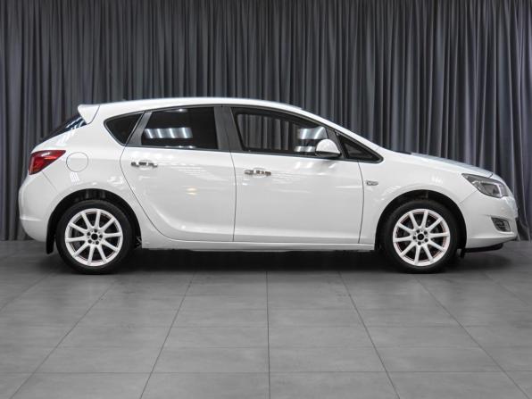 Opel Astra J с пробегом 2012 года, цена 699 000 рублей, 162313 км, хэтчбек, Автокод Объявления