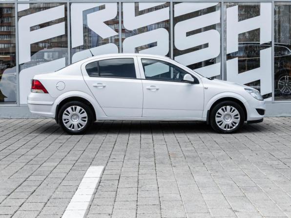 Opel Astra H Рестайлинг с пробегом 2011 года, цена 642 050 рублей, 151872 км, седан, Автокод Объявления
