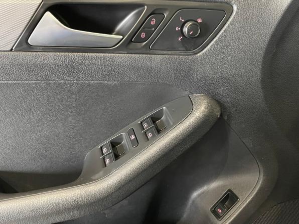 Volkswagen Jetta VI Рестайлинг с пробегом 2016 года, цена 1 189 000 рублей, 142406 км, седан, Автокод Объявления