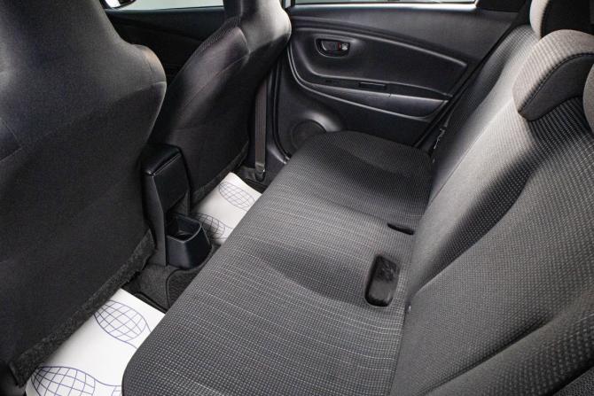 Toyota Vitz III (XP130) Рестайлинг 2 с пробегом 2019 года, цена 1 159 000 рублей, 95500 км, хэтчбек, Автокод Объявления