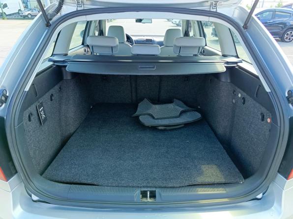 Skoda Octavia II (A5) Рестайлинг с пробегом 2012 года, цена 840 000 рублей, 282601 км, универсал, Автокод Объявления