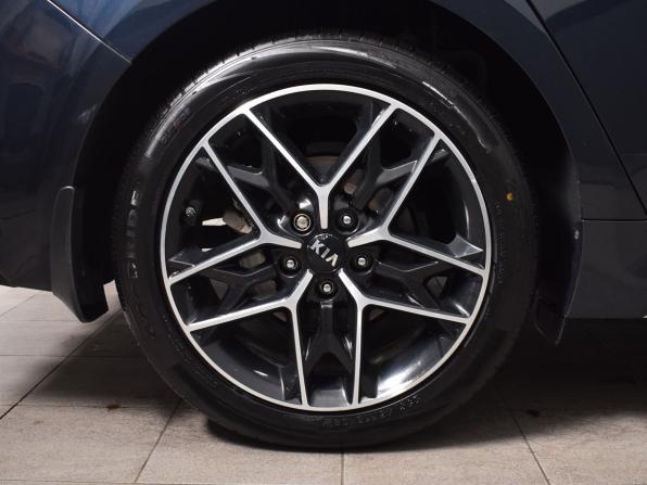 Kia Optima IV Рестайлинг с пробегом 2019 года, цена 2 174 995 рублей, 99208 км, седан, Автокод Объявления