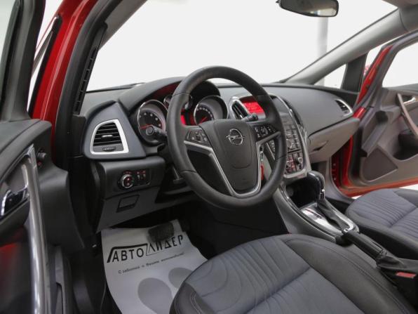 Opel Astra J Рестайлинг с пробегом 2013 года, цена 519 000 рублей, 134000 км, хэтчбек, Автокод Объявления