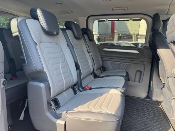 Volkswagen Caravelle T7 с пробегом 2025 года, цена 9 990 000 рублей, 680 км, минивэн, Автокод Объявления