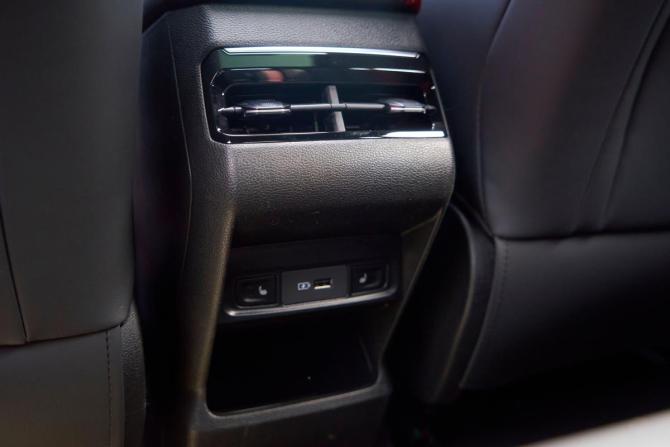 Geely Coolray I Рестайлинг 2 с пробегом 2026 года, цена 2 750 000 рублей, 55 км, внедорожник, Автокод Объявления