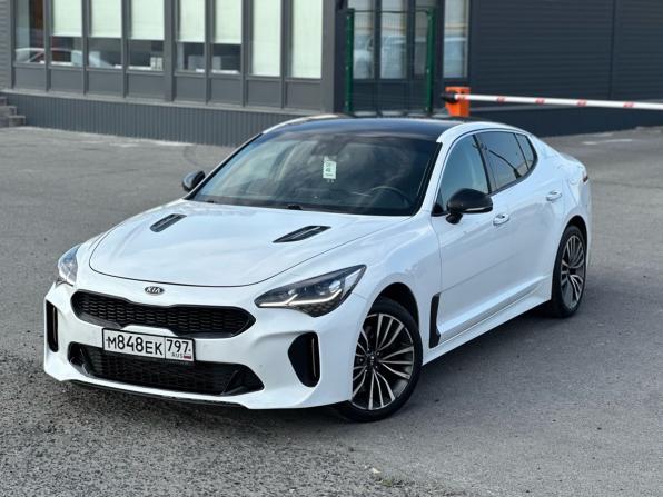 Kia Stinger I с пробегом 2018 года, цена 1 970 000 рублей, 162818 км, лифтбек, Автокод Объявления