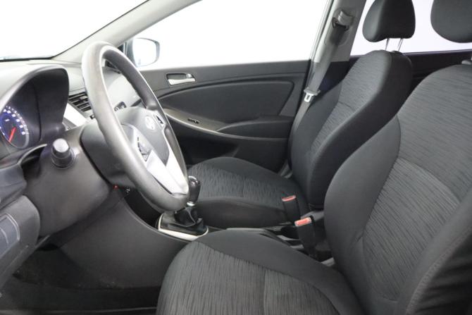 Hyundai Solaris I Рестайлинг с пробегом 2015 года, цена 799 000 рублей, 115000 км, седан, Автокод Объявления