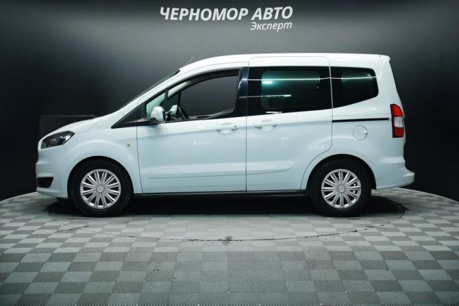 Ford Tourneo Courier I с пробегом 2017 года, цена 1 555 000 рублей, 144000 км, минивэн, Автокод Объявления