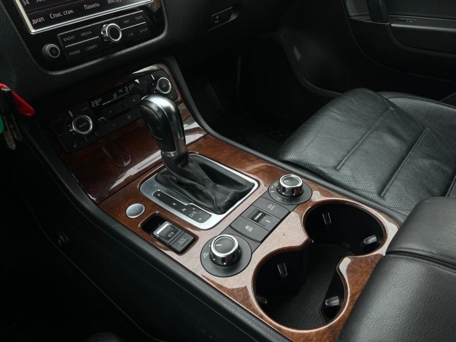 Volkswagen Touareg II Санкт-Петербург  - изображение 10