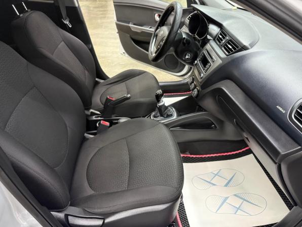 Kia Rio III Рестайлинг с пробегом 2017 года, цена 1 174 000 рублей, 118585 км, седан, Автокод Объявления