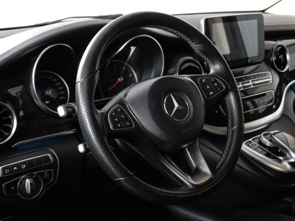 Mercedes-Benz V-Класс III (W447) Рестайлинг с пробегом 2020 года, цена 6 500 000 рублей, 169000 км, минивэн, Автокод Объявления