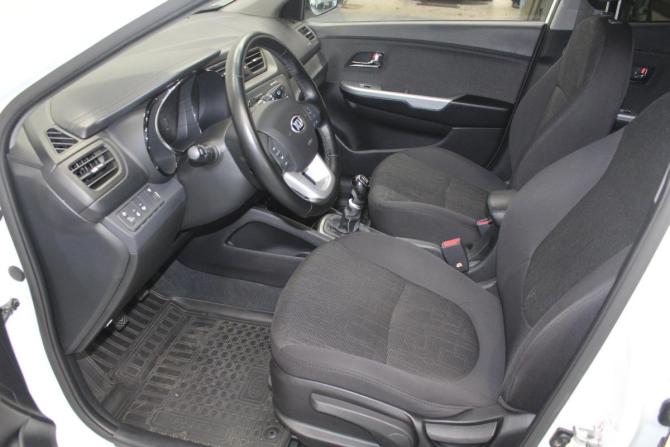 Kia Rio III с пробегом 2014 года, цена 799 000 рублей, 159000 км, хэтчбек, Автокод Объявления
