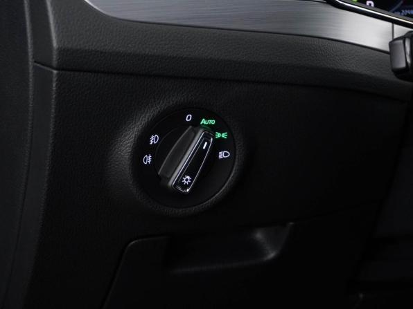 Skoda Superb III Рестайлинг с пробегом 2024 года, цена 3 033 444 рубля, 55026 км, лифтбек, Автокод Объявления