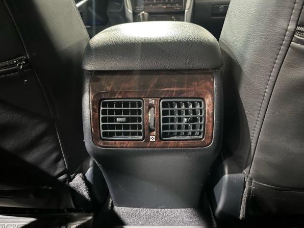 Toyota Camry VII (XV50) Рестайлинг с пробегом 2015 года, цена 1 770 000 рублей, 206510 км, седан, Автокод Объявления