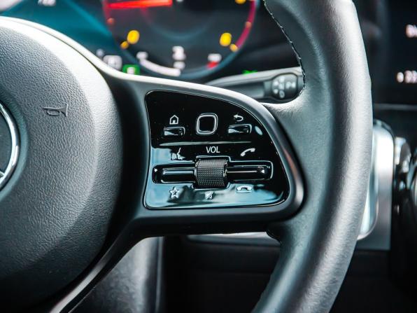 Mercedes-Benz GLB I (X247) с пробегом 2020 года, цена 4 200 000 рублей, 710 км, внедорожник, Автокод Объявления