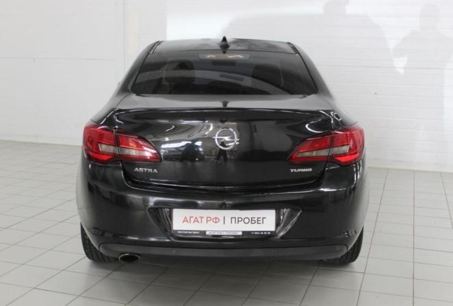 Opel Astra J Рестайлинг с пробегом 2013 года, цена 530 000 рублей, 201857 км, седан, Автокод Объявления